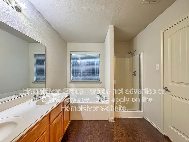 2829 Snowy Owl Dr — Photo 10