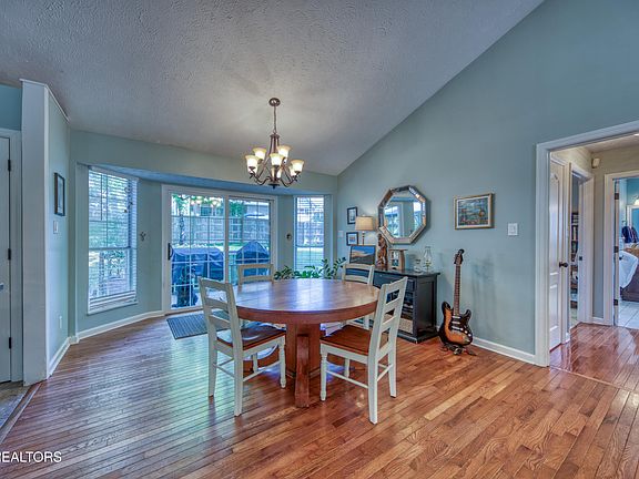 3rd image of 3225 Great Meadows Dr