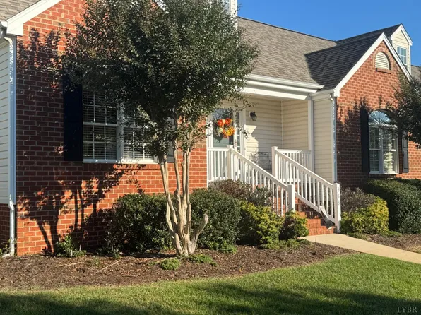 389 Horizon Dr, Forest, VA 24551