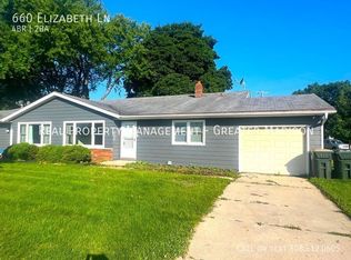 660 Elizabeth Ln, Sun Prairie, WI 53590