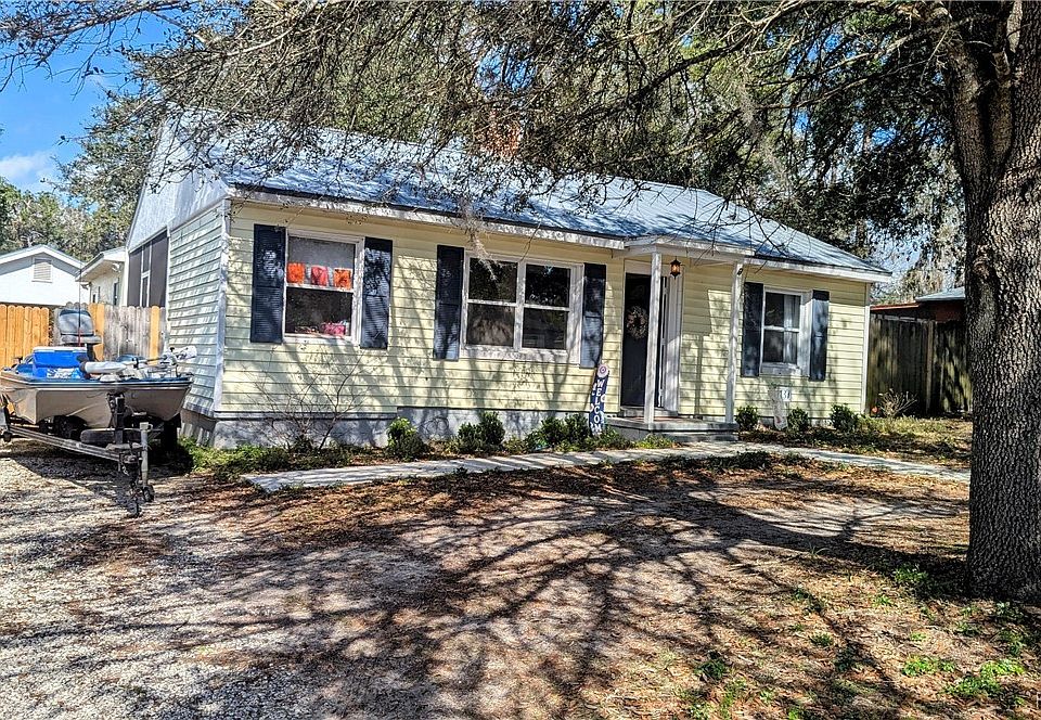 1st image of 1137 NE 13th St
