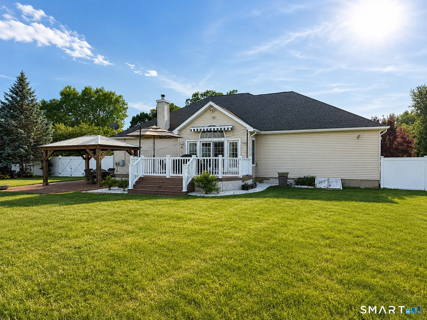 3 bed, 2263 sqft, $4,000 — Photo 4