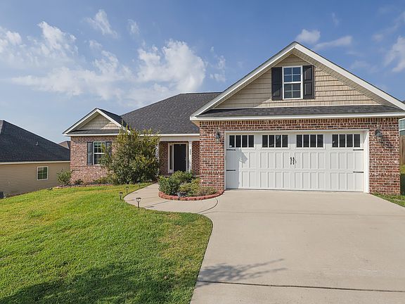 2nd image of 305 Creek Ridge Dr