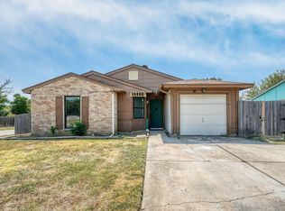 2214 Busch Dr, Arlington, TX 76014