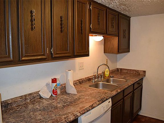 4th image of 8744 Wilcrest Dr #8744
