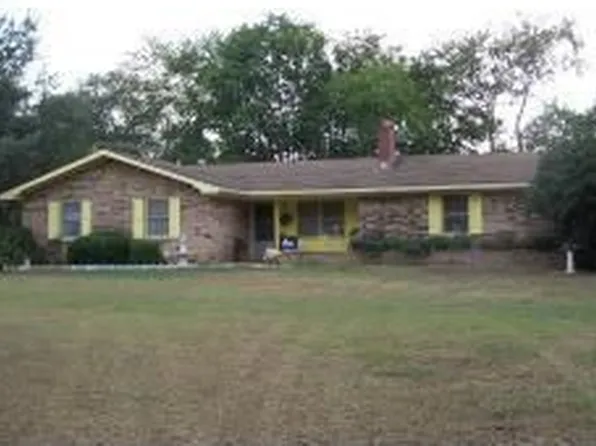 5953 Deerwood Dr, Malone, FL 32445