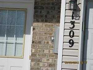 5th image of 1309 123rd Ln NE