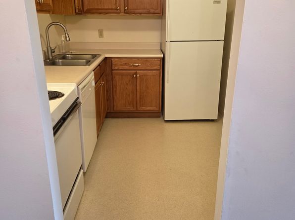 200 Lyness Ave APT 19