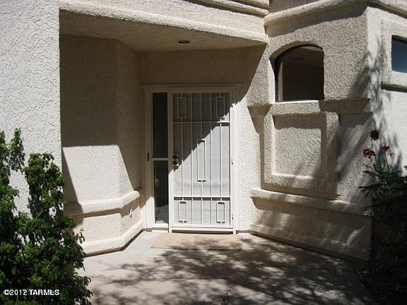 3rd image of 5500 N Via Papavero