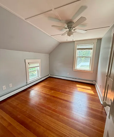 Bedroom 3
~11x9