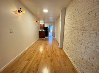 173 N 8th St #2R, Brooklyn, NY 11211