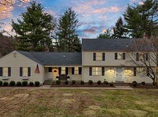 185 Farms Village Rd, West Simsbury, CT 06092