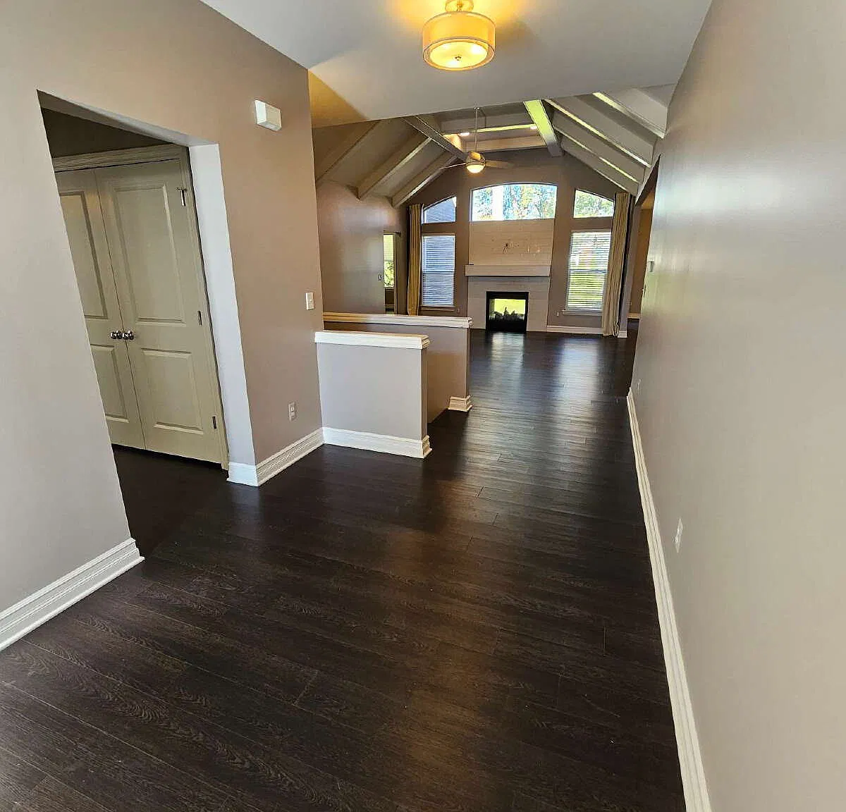 3 bed, 2.5 bath, 2574 sqft, $3,499 — Photo 2
