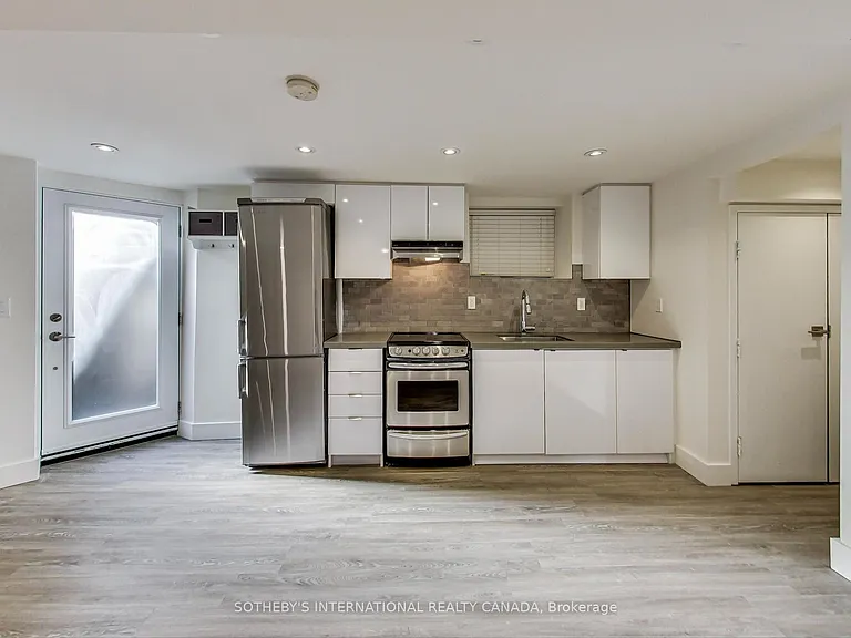 669 Euclid Ave #LOWER — Photo 8