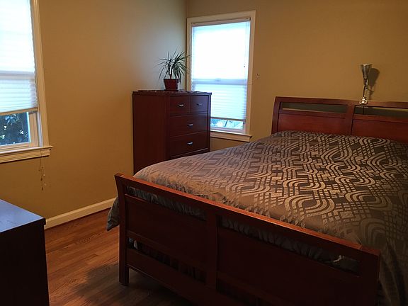 1 of 2 main floor bedrooms