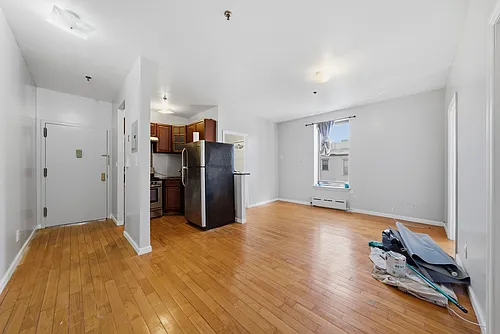 245 Malcolm X Blvd #3CC Photo 1