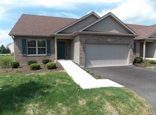 725 Nancy Ct, Sycamore, IL 60178