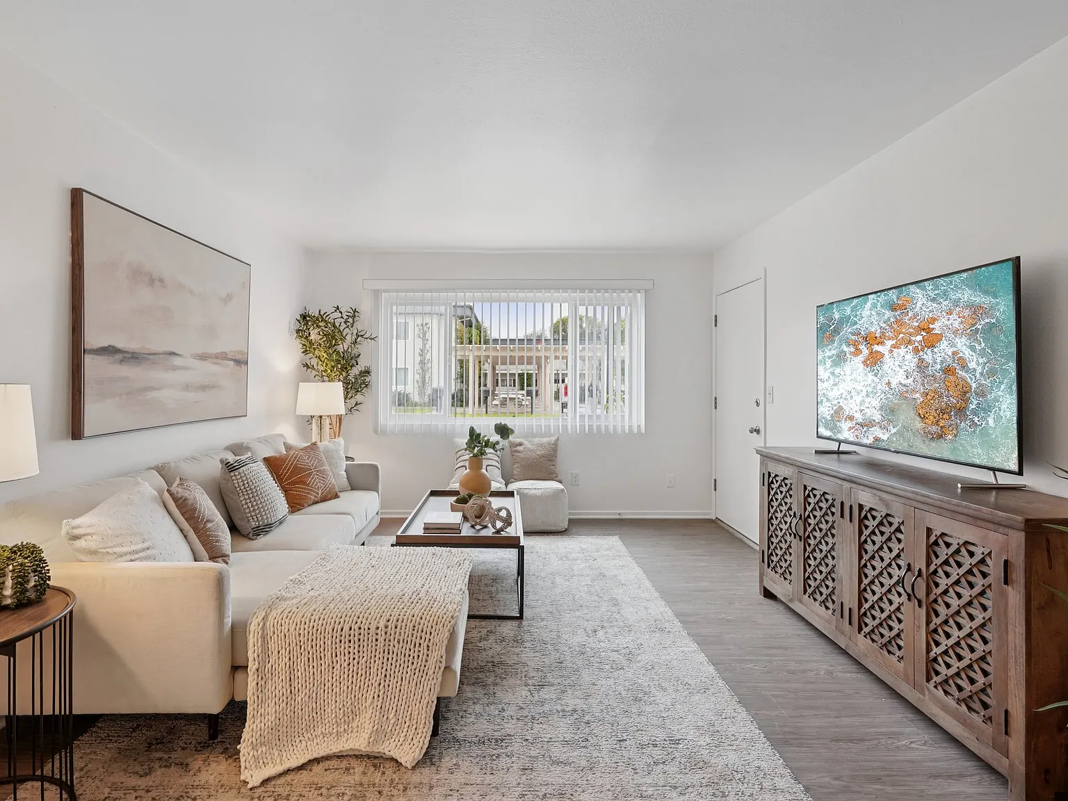 Villa Santa Fe Apartments — Photo 3