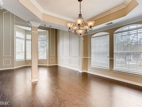 3rd image of 1513 Shady Grove Cir