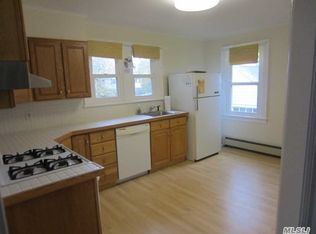 123 Hillside Ave, Manhasset, NY 11030