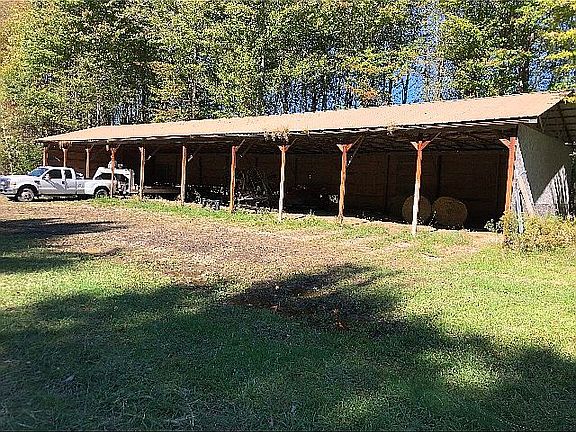   32’ x 104’ implement build