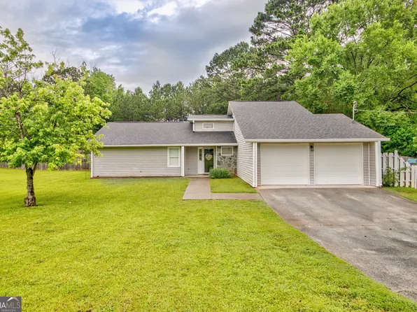 10 1st Ave E, Newnan, GA 30265