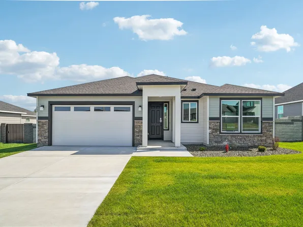 642 Tatoosh Ave, West Richland, WA 99353