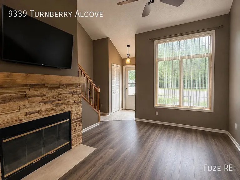 9339 Turnberry Alcove — Photo 4