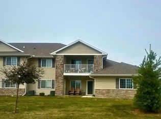 420 E Franklin St APT 204, Eldridge, IA