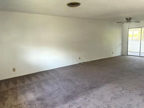 2nd image of 43464 Briercliff Dr