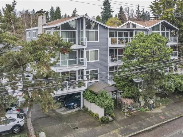 5249 40th Avenue NE #101, Seattle, WA 98105