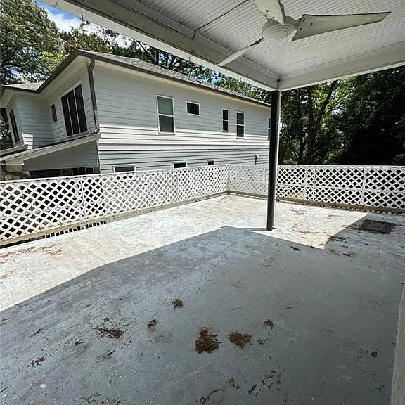 1441 Meridian St SE — Photo 32