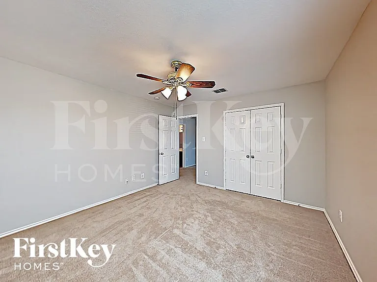 716 Wrigley Dr — Photo 10