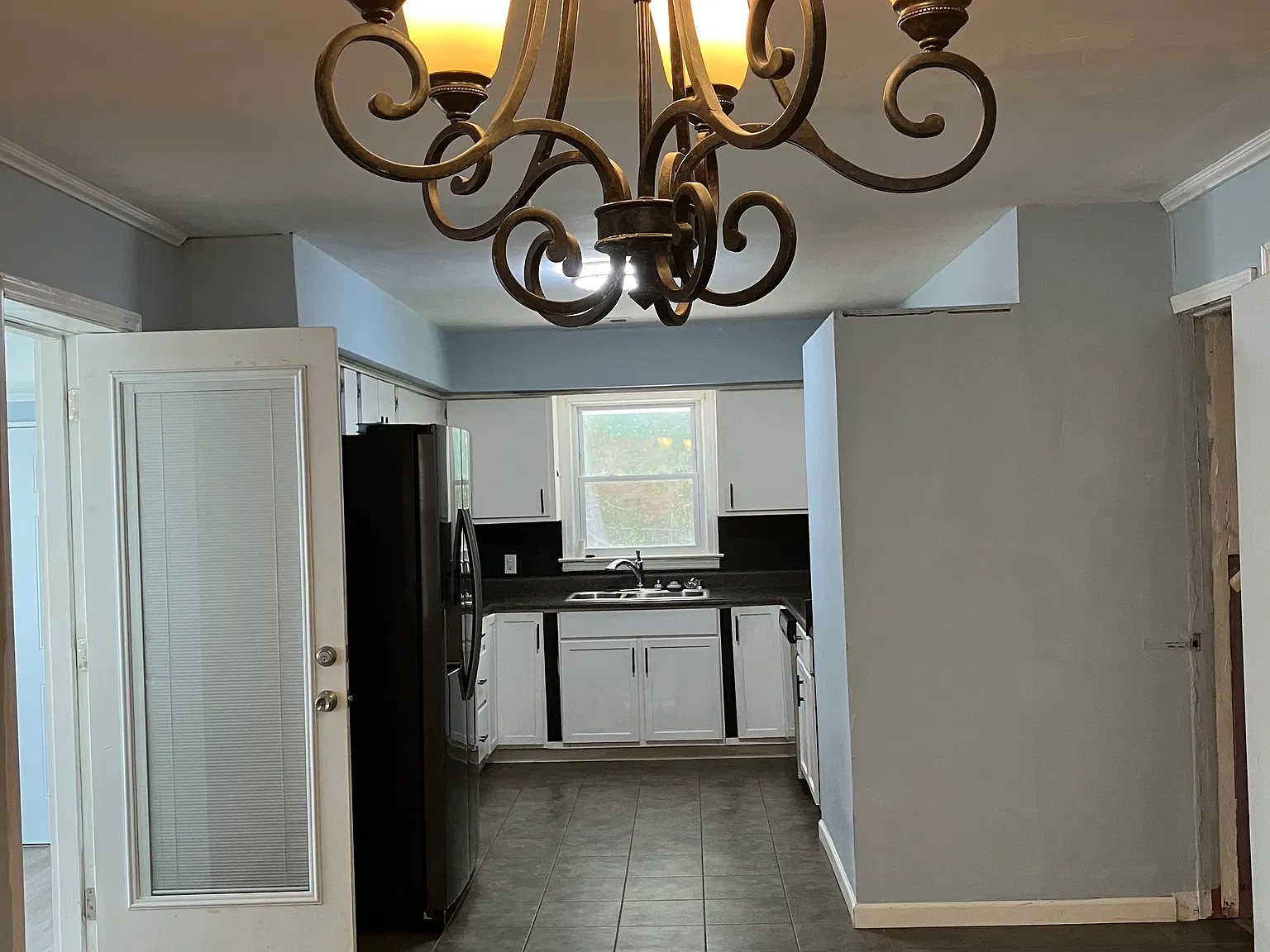 3 bed, 1470 sqft, $1,375 — Photo 4