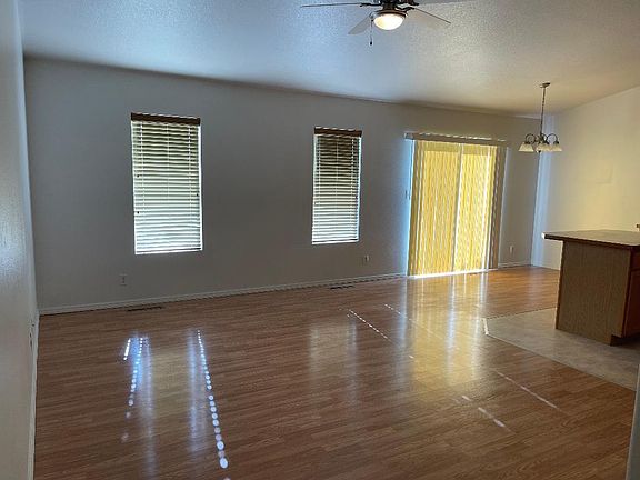 4th image of 2876 Deaun Ave