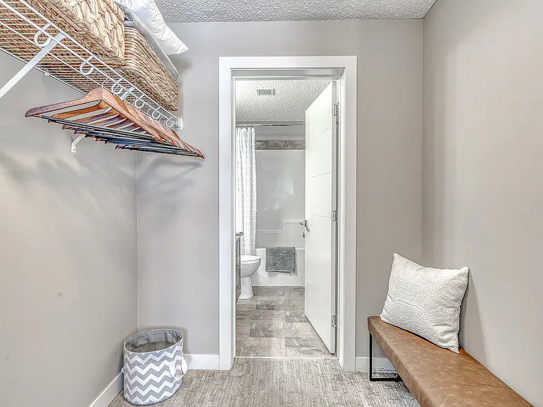 8520 Jasper Ave NW — Photo 9