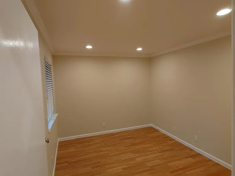 2nd Bedroom, with walk-in closet.