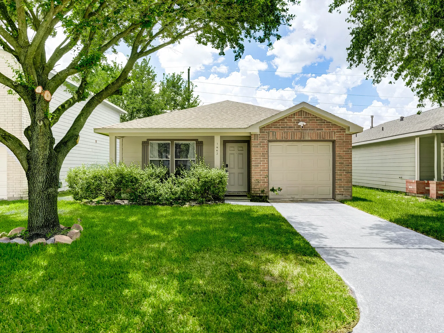 1442 Grand Prince Ln — Photo 1
