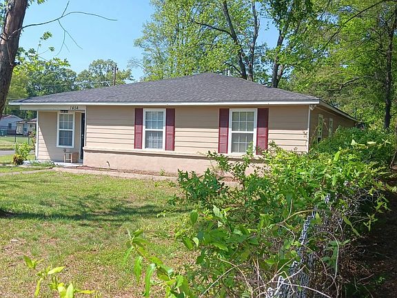 2nd image of 1454 Abernathy Rd