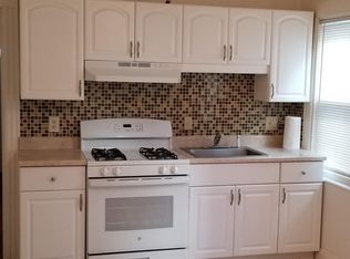 29 Chatham Rd, Everett, MA 02149