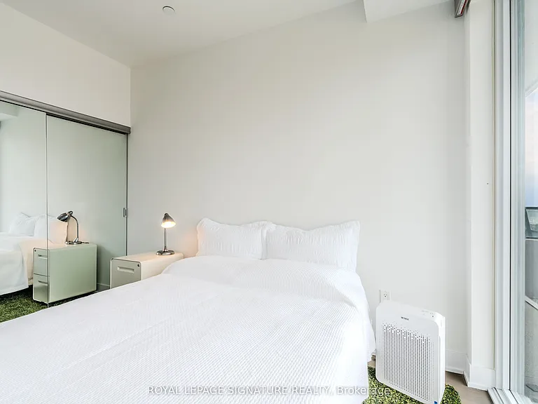 20 Shore Breeze Dr #515 — Photo 16