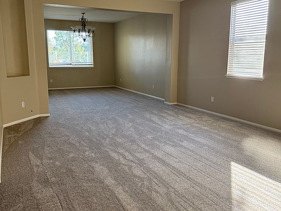 3rd image of 45085 Stoney Hill Dr