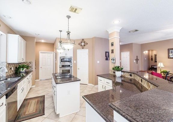4th image of 2131 Morning Park Dr