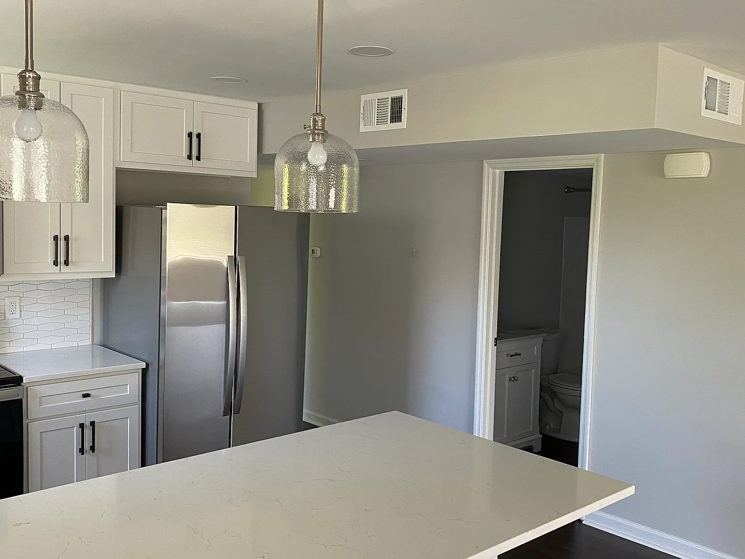 2 bed, 1144 sqft, $1,750 — Photo 3