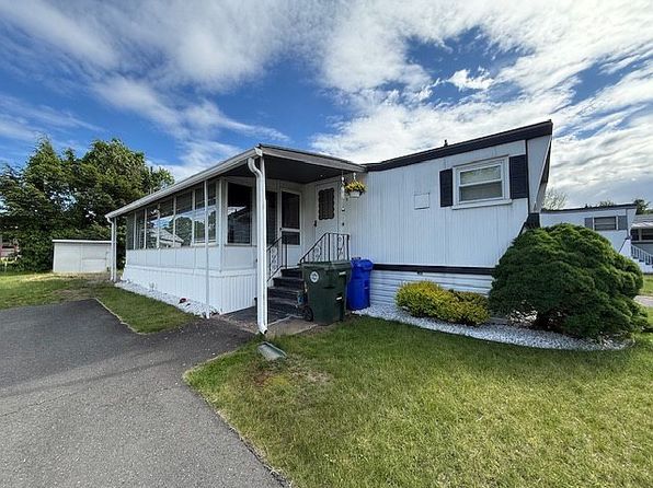 5 Narragansett Rd