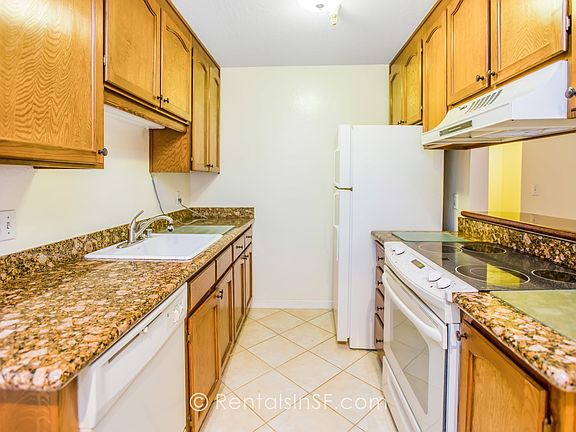 3rd image of 1700 Gough St APT 201
