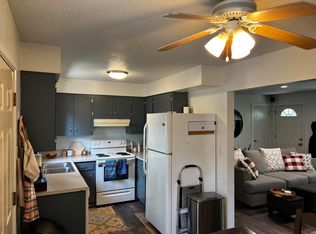 1690 Summer St NE, Salem, OR 97301