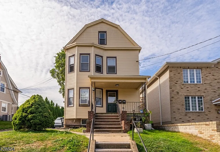27 Monsignor Owens Pl #2 — Photo 19