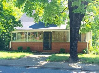 501 S Poplar St, Lincolnton, NC 28092