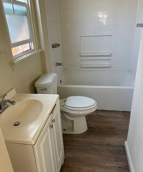 527-549 E Holt Ave #541 — Photo 11